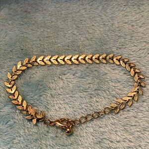 Gold Leaf Chain Bracelet